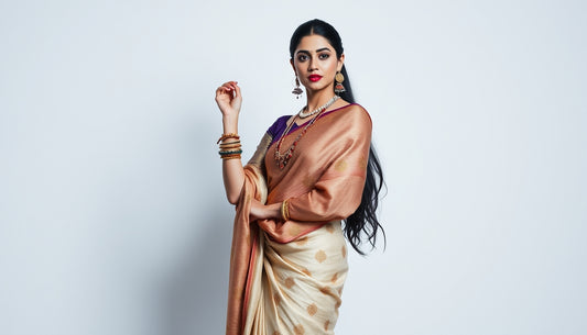 SAREE, WOMAN IN SAREE, SAREE AND INDIA, TYPES OF SAREE, SAREE IN GWALIOR